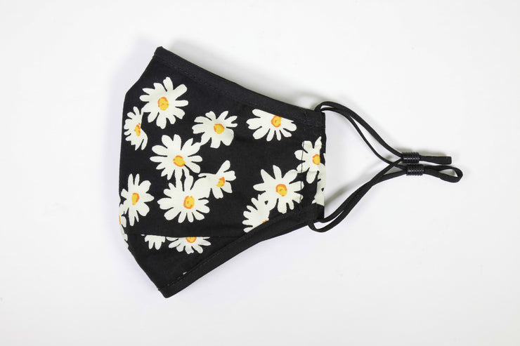 White Daisies on black | Valve