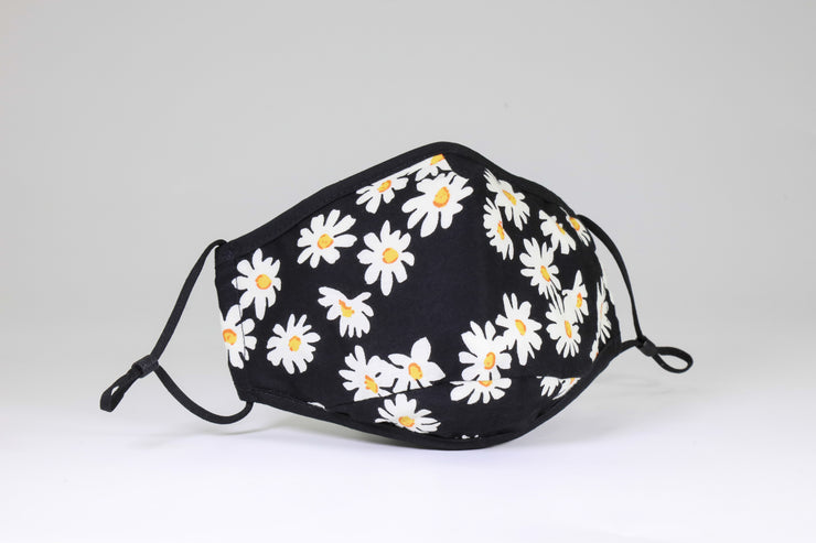 White Daisies on black | No Valve