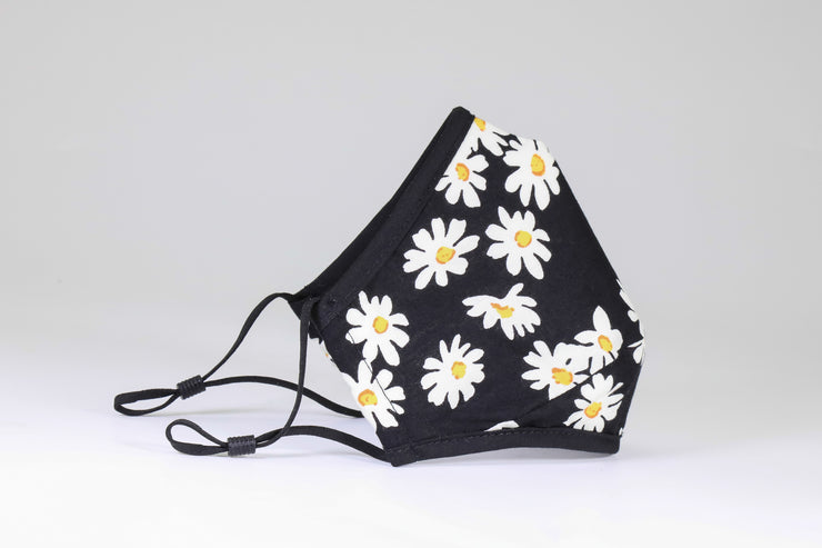 White Daisies on black | No Valve